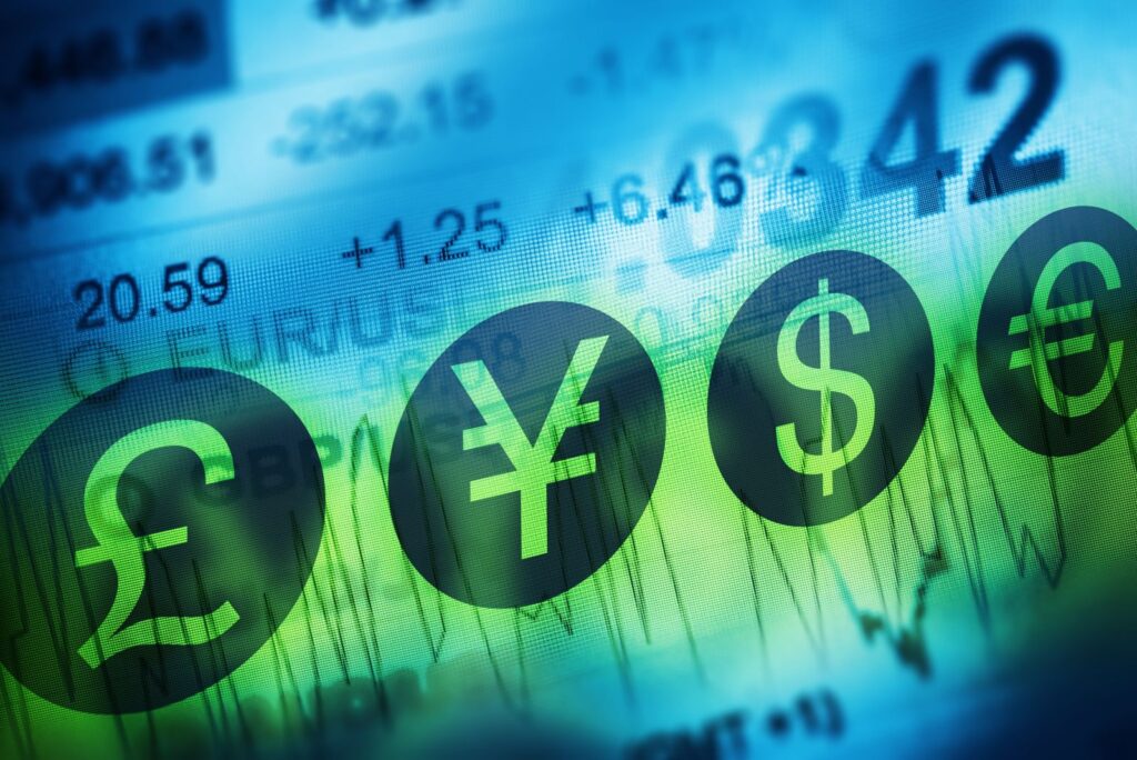 Dollar Slightly Lower as the Yen Recovers
