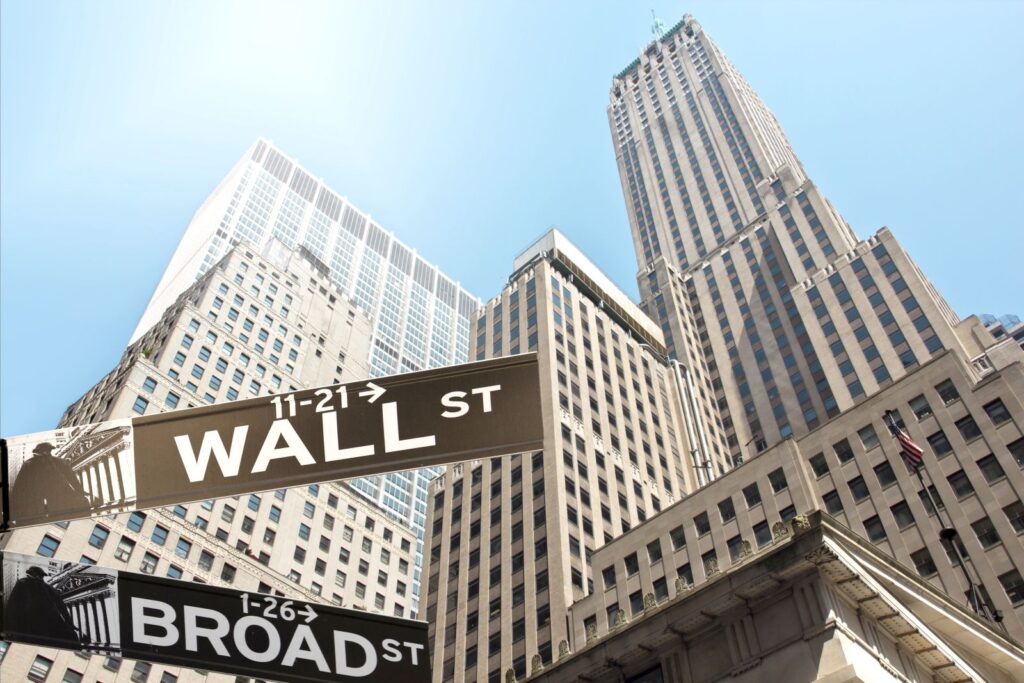 Stock Indexes Supported by Strength in Chipmakers and AI Stocks